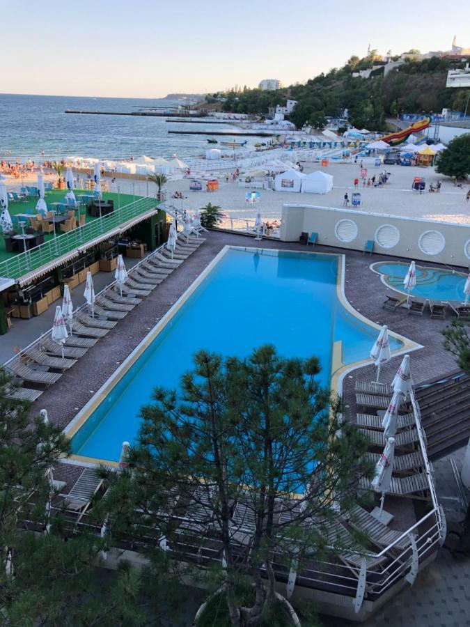 Maristella Marine Residense Hotel Apartment Odesa Exterior foto